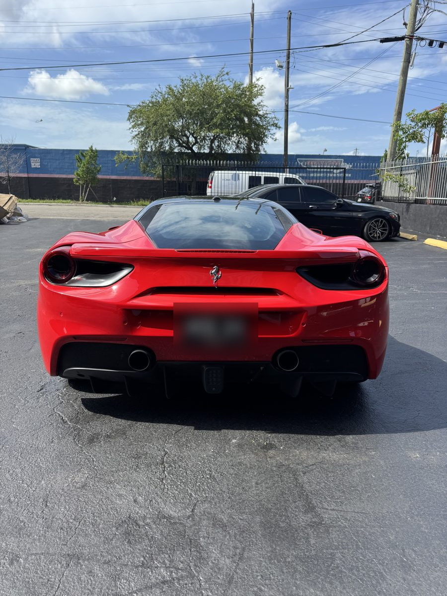 Ferrari 488 GTB — photo 4