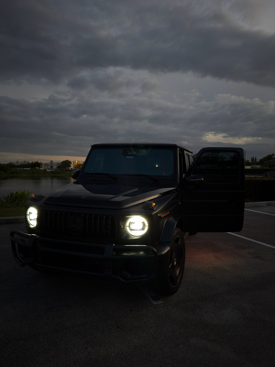 Mercedes-AMG G63 — photo 2